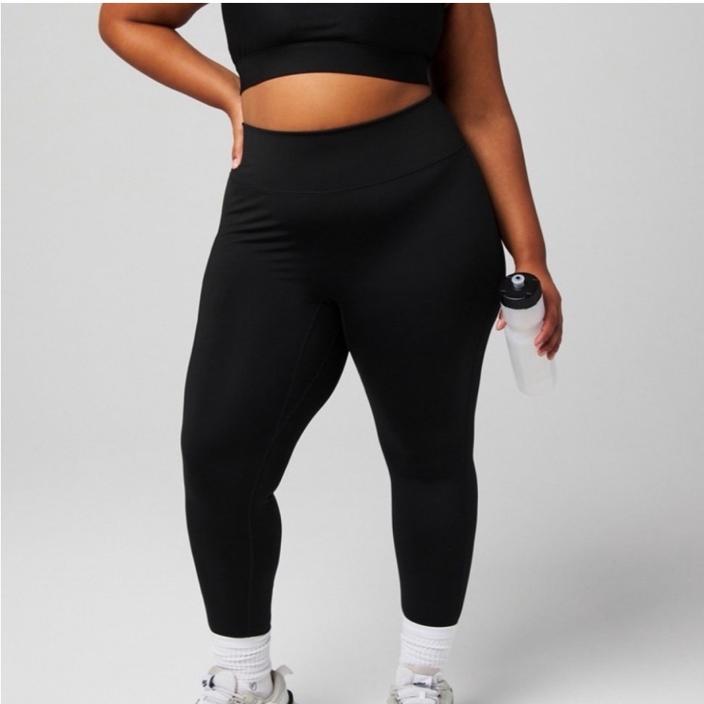Fabletics Powerhold High Waisted 7/8 Leggings - Black 2X NWT